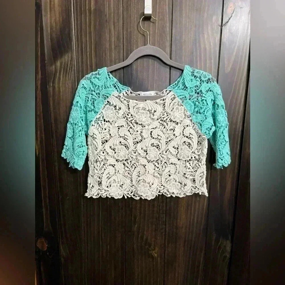 Y2K Delia’s White/Teal Lace Crop Top, Size: Medium - Picture 6 of 12